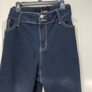 High Rise Blue Jeans with Classic Dark Wash